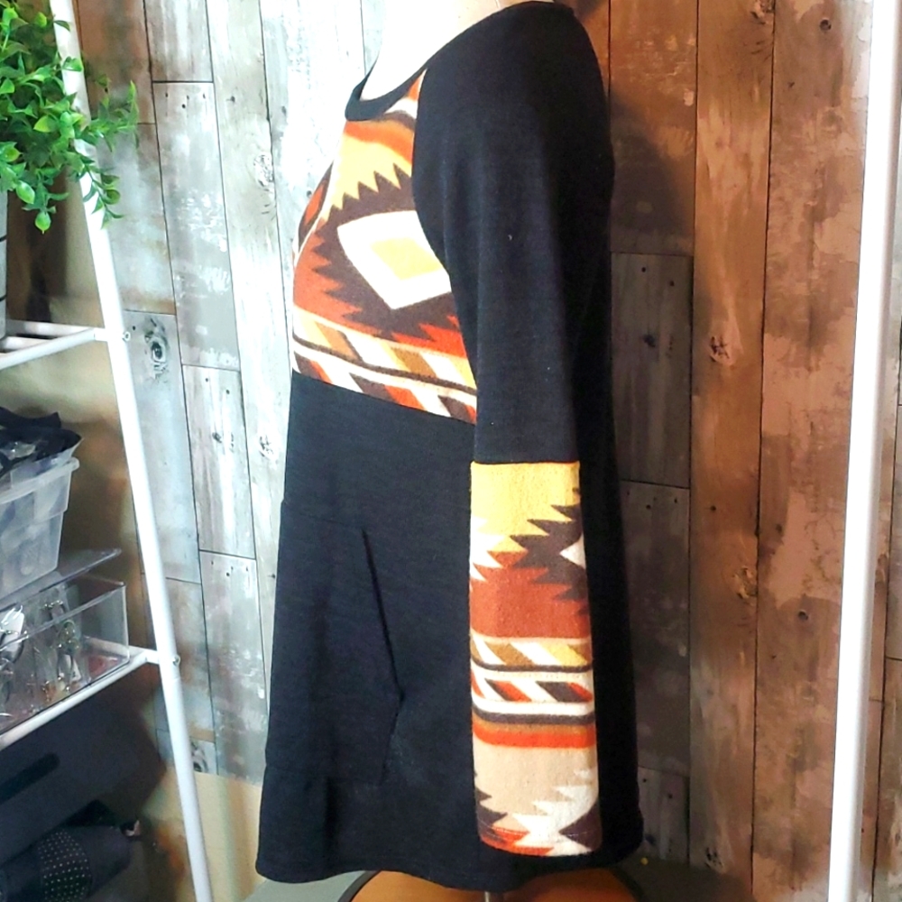 Aztec Sweatshirt - Picture 3 of 6